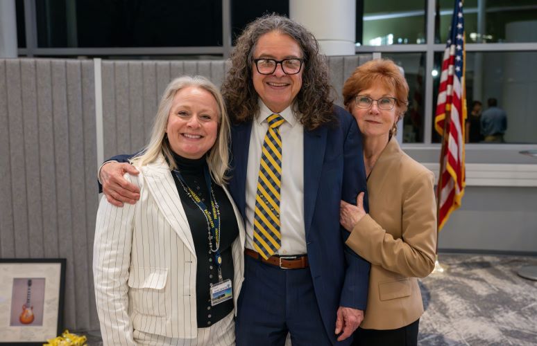 Jeff Myers with Julia Dahl and his wife, Eileen McMyler